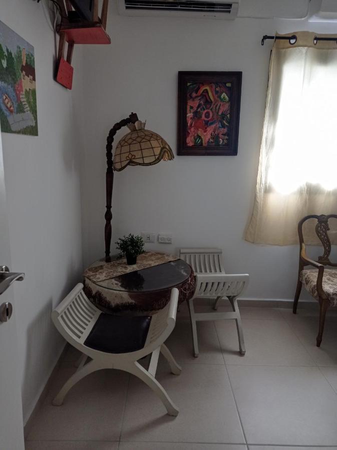New! Great Location! Vibrant Downtown, Talpiot Market, Flea Market, Carmel Beach, Close To Everywhere Apartment Haifa Exterior photo
